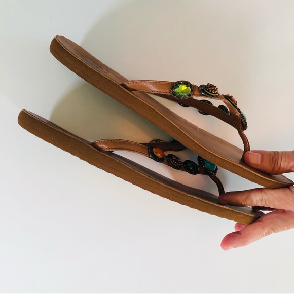 Yellow Box Flip Flops Thongs Sandals with Multiple gemstones & beads Women’s 7.5 - Picture 12 of 17